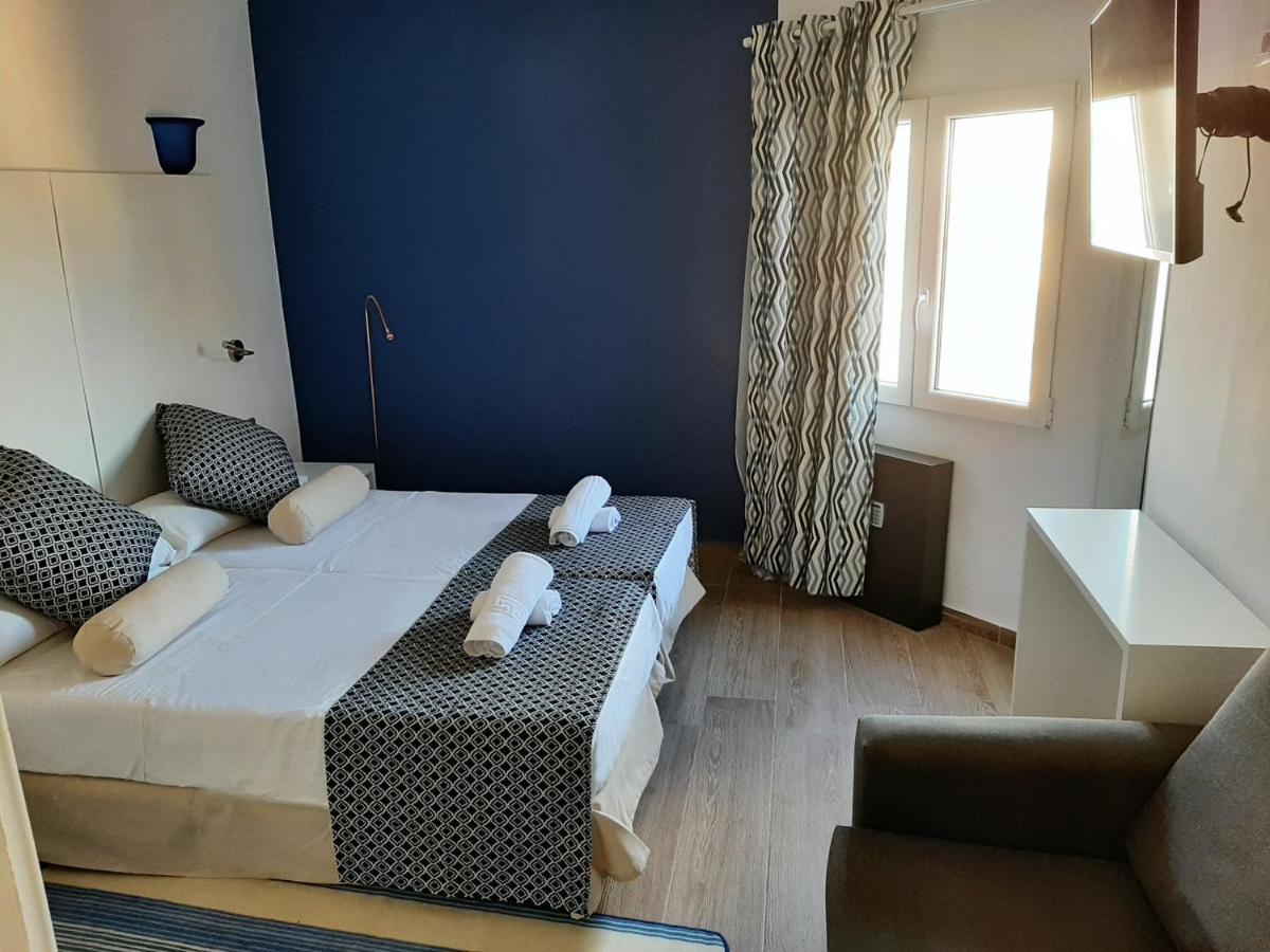 Modern Hostal Cala Ratjada  Exterior foto