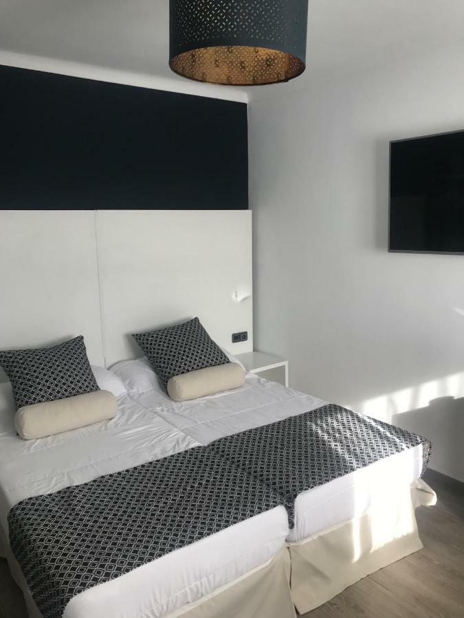 Modern Hostal Cala Ratjada  Exterior foto